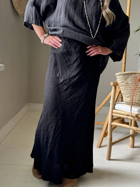 Lněná sukně černá