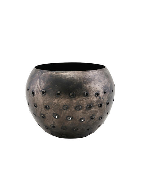 Černý svícen v antickém stylu