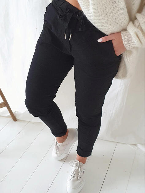 Kalhoty joggerit černé