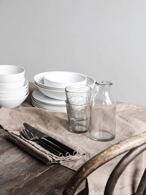 Karafa na vodu malá čirá