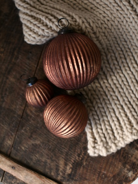 Baňka skořicová střední