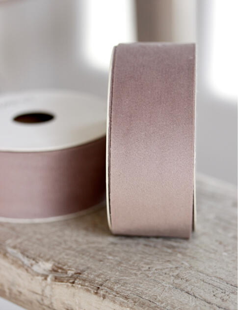 Sametová stuha Lila